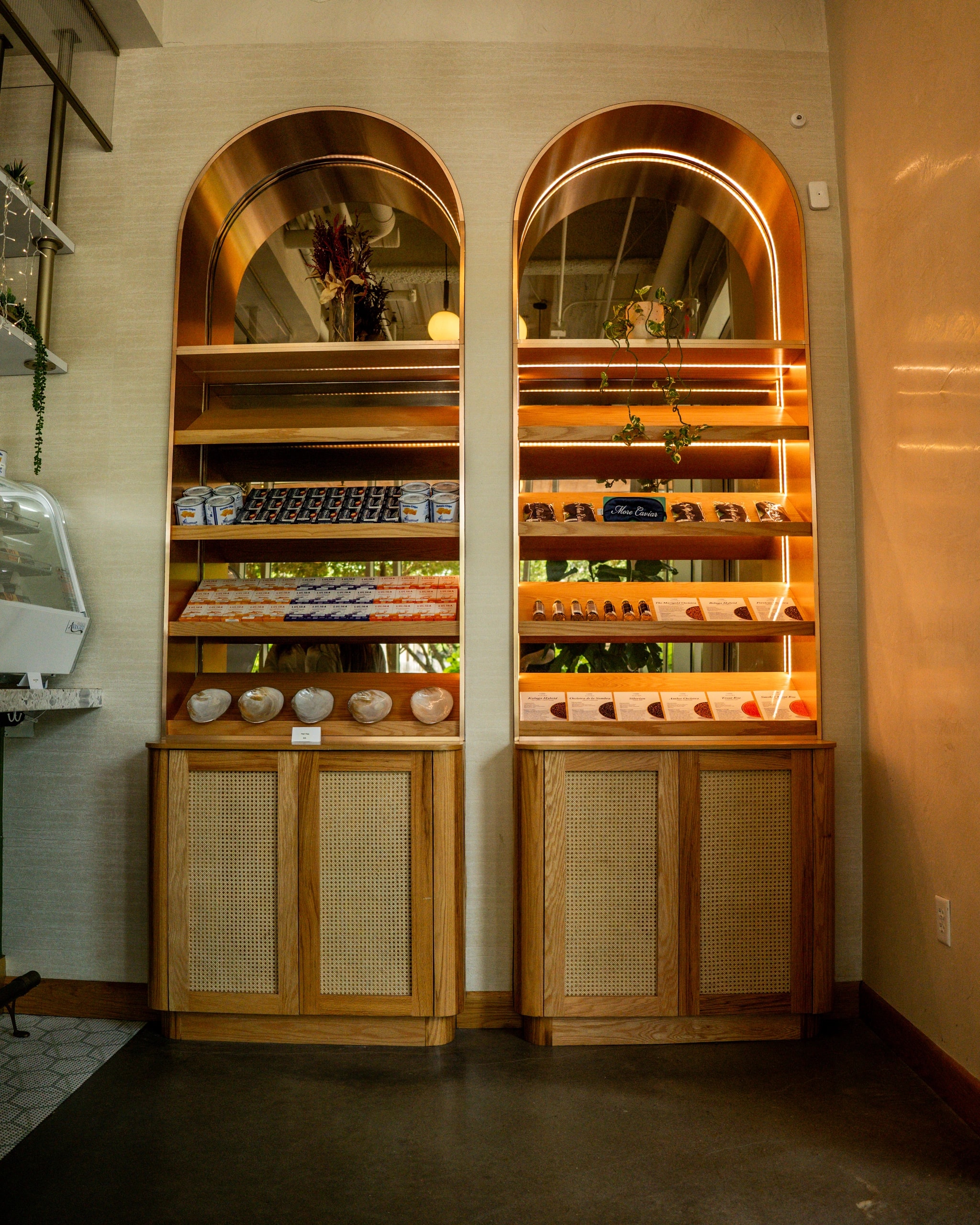 Retail & Product, Altima Caviar